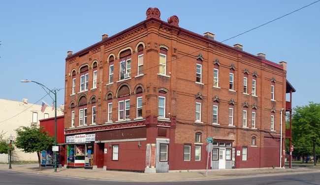 169-175 Madison St