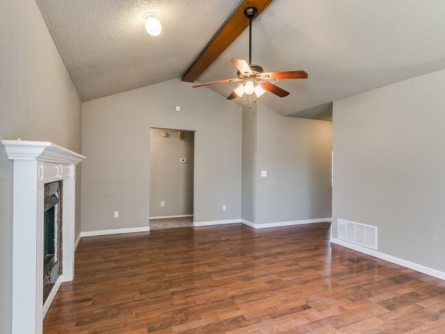 8701 Cedar Ridge Dr in Midwest City, OK - Building Photo - Building Photo