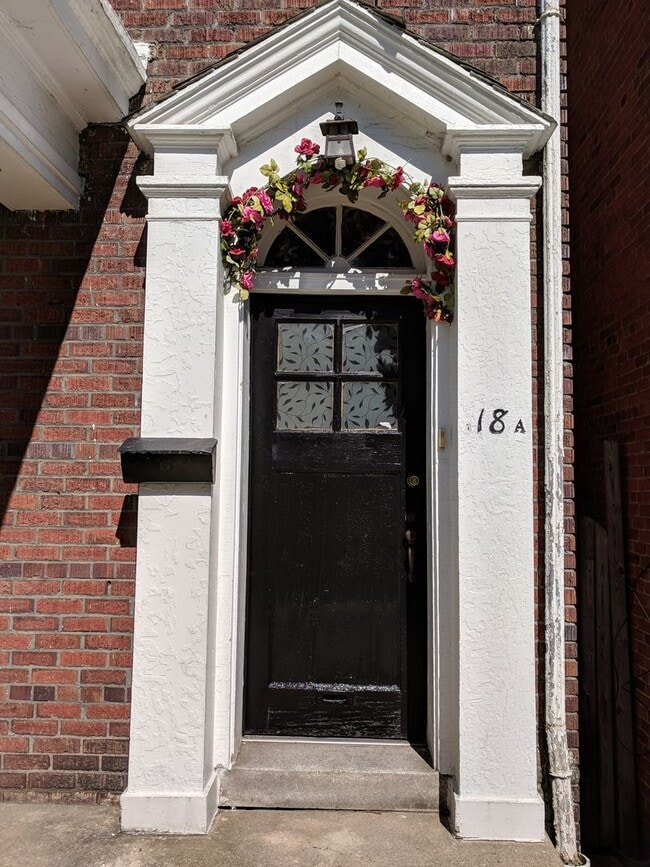 property at 118 S Colonial Ave