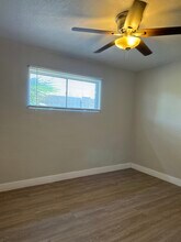 2222 W Campbell Ave in Phoenix, AZ - Foto de edificio - Building Photo