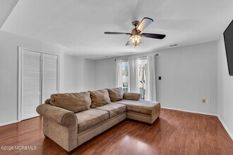 390 Crawford St in Eatontown, NJ - Building Photo - Building Photo