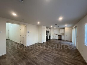 449 Miwok Ln in Manteca, CA - Building Photo - Building Photo