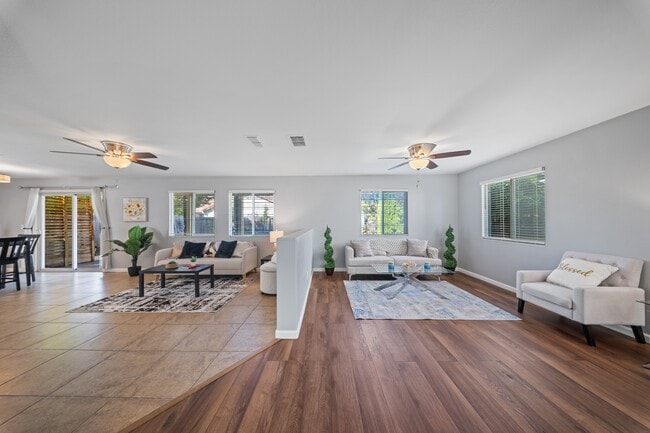 4376 Grafton Cir in Mather, CA - Building Photo - Building Photo