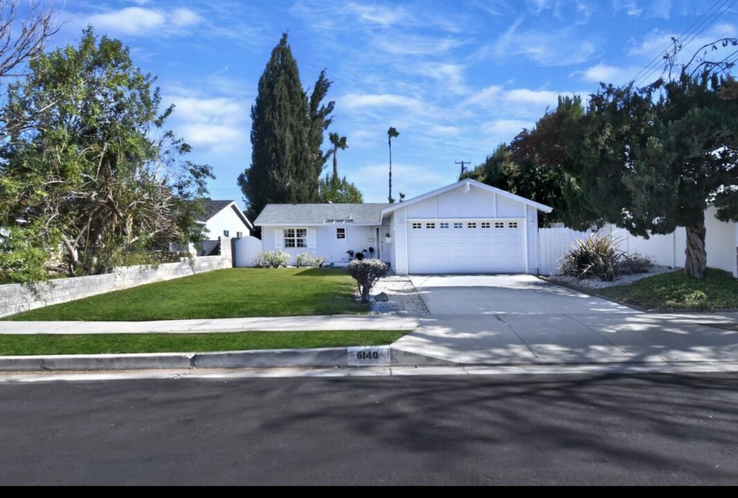 6140 Tony Ave in Woodland Hills, CA - Building Photo