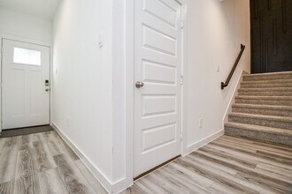 2917 Skyline Mesa Dr in Houston, TX - Building Photo - Building Photo