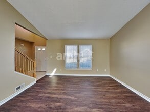 2396 Miami Village Dr in Miamisburg, OH - Building Photo - Building Photo