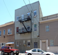 4202 Palisade Ave in Union City, NJ - Foto de edificio - Building Photo