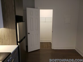 11 Peterborough St in Boston, MA - Building Photo - Building Photo