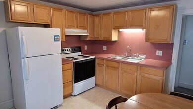 4120 Kutztown Rd, Unit 2nd floor in Temple, PA - Building Photo - Building Photo