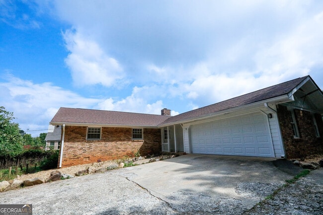 property at 2765 Collins Hill Rd
