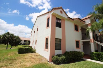 321 Norwood Terrace in Boca Raton, FL - Building Photo - Building Photo