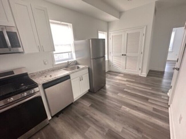 4931 Walnut St in Philadelphia, PA - Building Photo - Building Photo