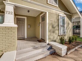 732 N Windomere Ave in Dallas, TX - Building Photo