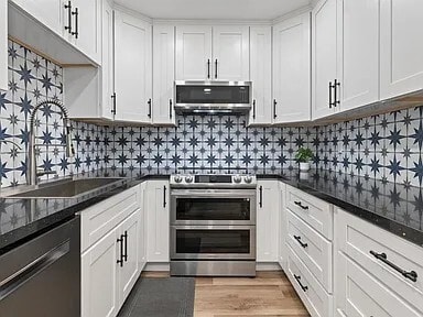 property at 3421 Park Blvd