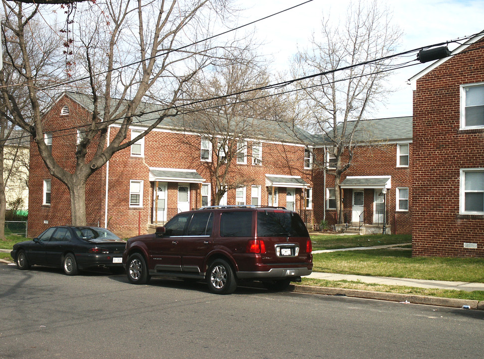 6221-6243 Clay St NE in Washington, DC - Building Photo