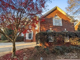 11931 Overlook Mountain Dr in Charlotte, NC - Foto de edificio - Building Photo