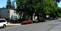 Coronado Apartments in Concord, CA - Building Photo - Building Photo