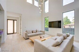 3400 Canal St in Naples, FL - Building Photo - Building Photo