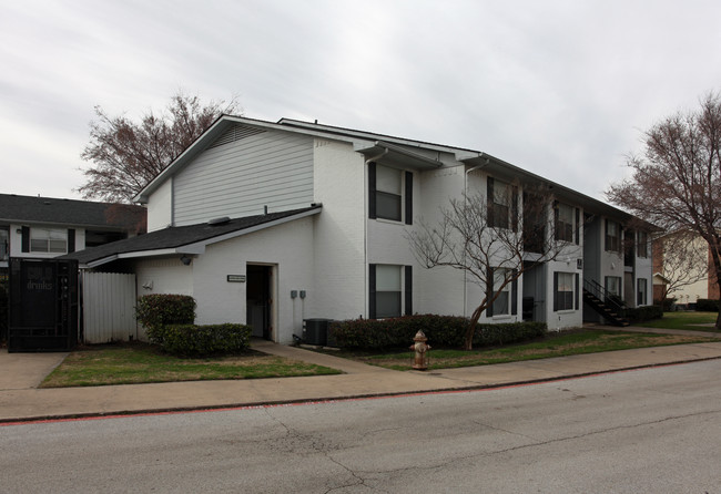 Shadow Ridge Apartments in Allen, TX - Building Photo - Building Photo