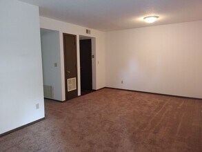 3120 Themis St in Cape Girardeau, MO - Building Photo - Building Photo