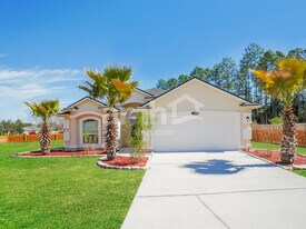 224 E New England Dr in Elkton, FL - Building Photo