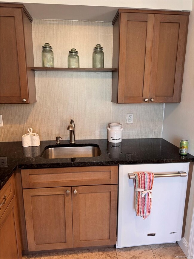 101 Sylvan Ave in Miller Place, NY - Building Photo - Building Photo