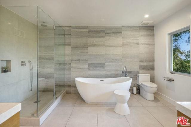 property at 3564 Multiview Dr