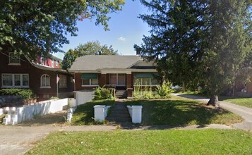 1910 W Muhammad Ali Blvd in Louisville, KY - Building Photo - Building Photo