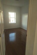 6108 W Addison St, Unit 4 in Chicago, IL - Building Photo - Building Photo