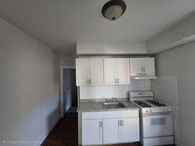 52 Hudson St in Trenton, NJ - Building Photo