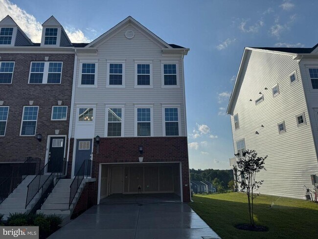 7730 Meander Ct S in Woodlawn, MD - Building Photo - Building Photo