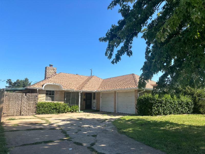 1105 NW 104th Terrace in Oklahoma City, OK - Building Photo