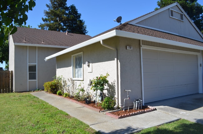 property at 729 Valley Green Dr
