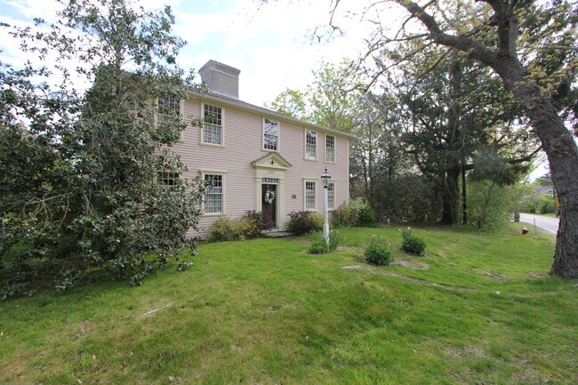 2828 Main St in Barnstable, MA - Building Photo - Building Photo