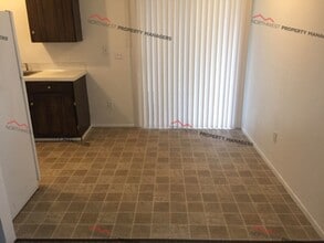 r144a Woodland Apartments in Centralia, WA - Building Photo - Interior Photo