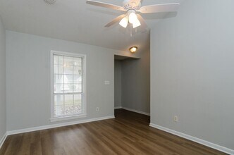 818 Varsity Dr in Wilmington, NC - Building Photo - Building Photo