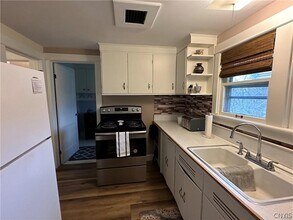 167 E Genesee St in Skaneateles, NY - Building Photo - Building Photo