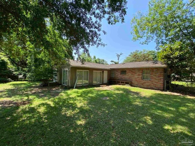 4416 Creighton Rd in Pensacola, FL - Building Photo - Building Photo