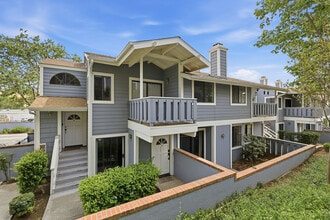 29105 Thousand Oaks Blvd in Agoura Hills, CA - Foto de edificio - Building Photo