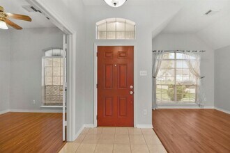 2326 Lord Nelson Dr in Seabrook, TX - Building Photo - Building Photo