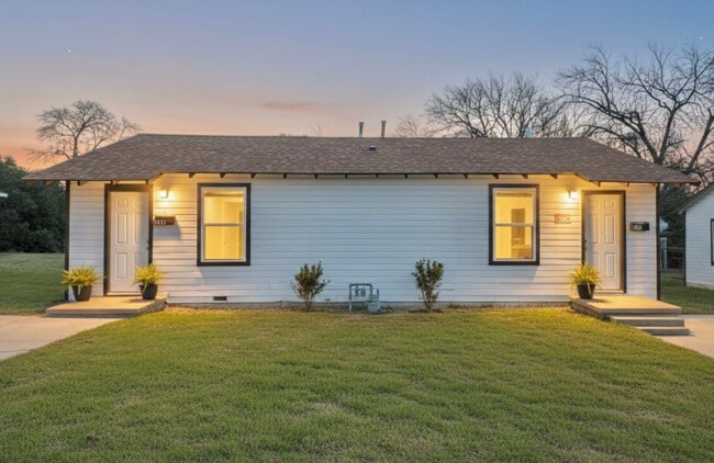 property at 419 E Garrison Ave