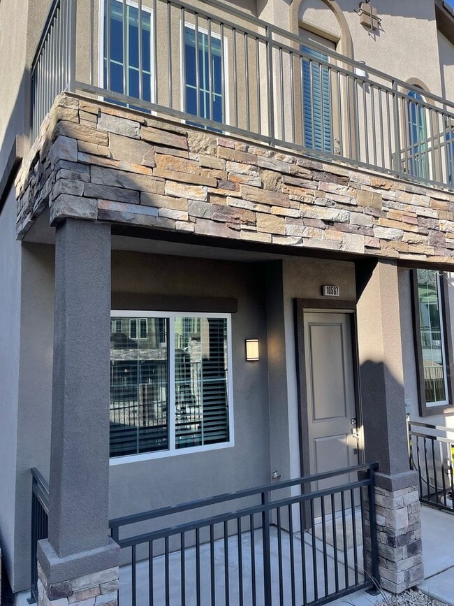 10567 Ridge Glow Ave in Las Vegas, NV - Building Photo - Building Photo