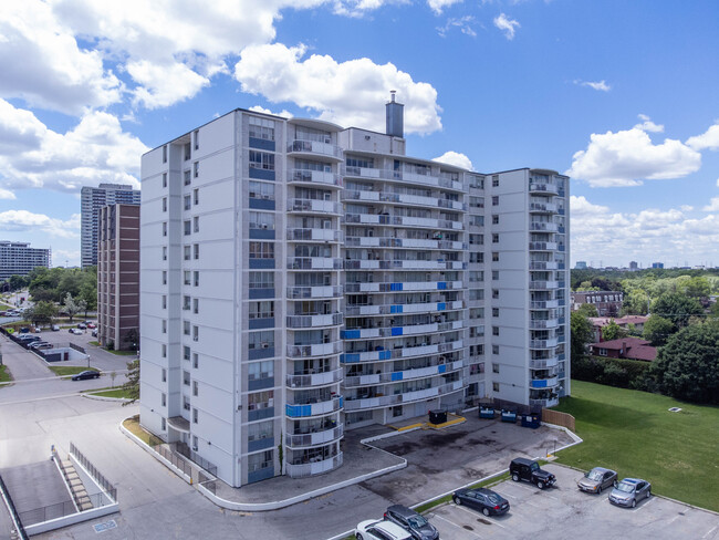 La Scala Towers in Toronto, ON - Building Photo - Building Photo