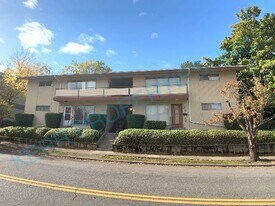 5419 SE 17th Ave in Portland, OR - Building Photo