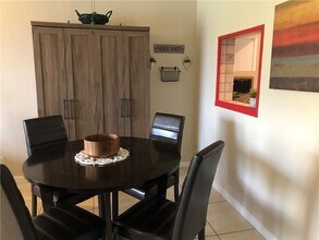 7860 NW 50th St in Lauderhill, FL - Building Photo - Building Photo