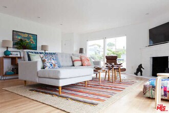 3118 21ST St in Santa Monica, CA - Foto de edificio - Building Photo