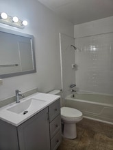 1416 Middle St in Honolulu, HI - Building Photo - Building Photo