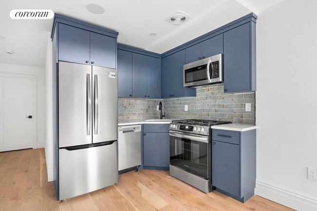 386A Lafayette Ave in Brooklyn, NY - Building Photo - Building Photo