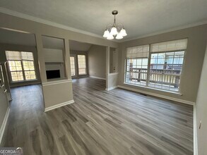 1014 Kathleen Ct in Roswell, GA - Building Photo - Building Photo