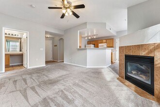 7440 S Blackhawk St in Englewood, CO - Building Photo - Building Photo